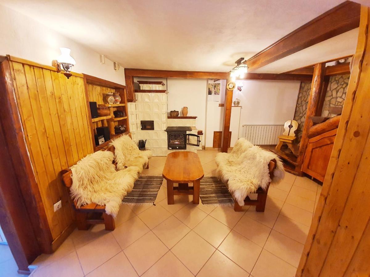 Casa Cerbul Villa Fundata Ngoại thất bức ảnh